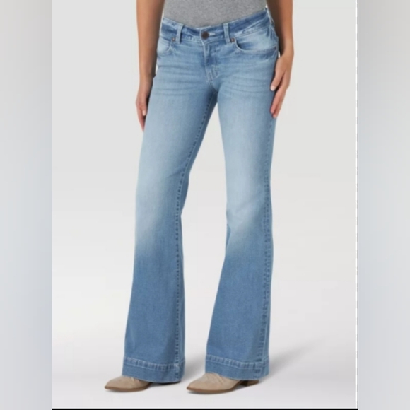 Wrangler Retro Mae Light Wash Trouser Jeans - Picture 3 of 11